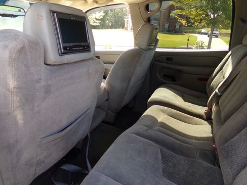 Used 2005 Chevrolet Avalanche LS image 13