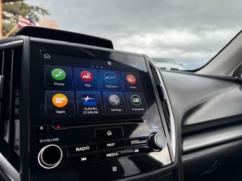 Used 2021 Subaru Forester Limited image 11