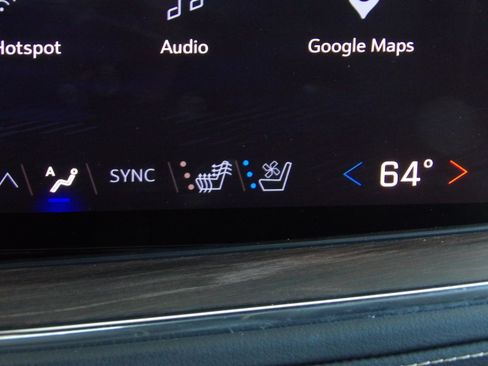 Used 2025 Chevrolet Suburban 2WD Premier image 30