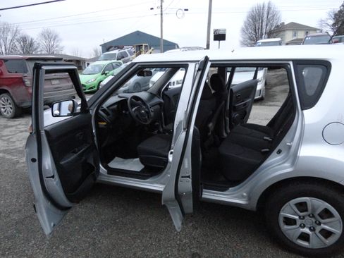Used 2013 Kia Soul image 4