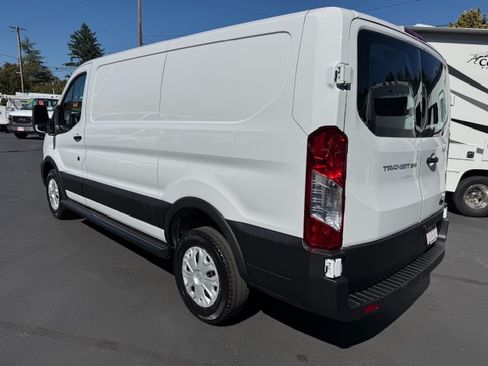 Used 2023 Ford Transit 250 image 2