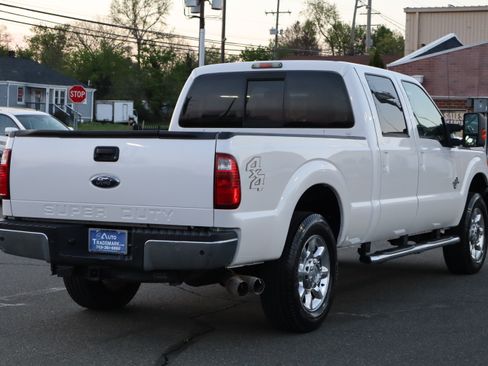 Used 2011 Ford F250 Lariat image 7