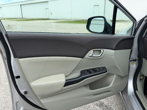 Used 2012 Honda Civic EX-L Sedan image 9