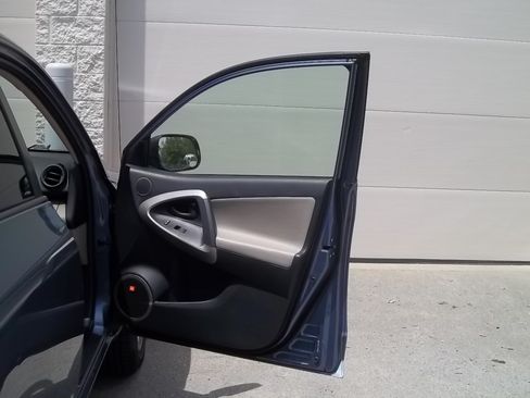 Used 2008 Toyota RAV4 4WD Limited image 19