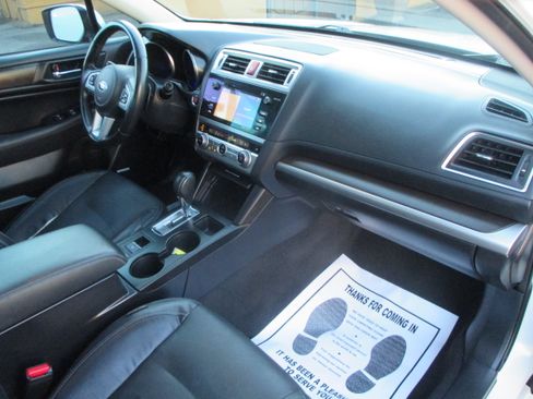 Used 2016 Subaru Legacy 2.5i Limited image 6