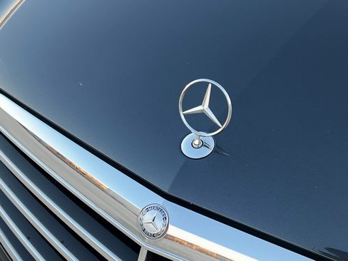 Used 2011 Mercedes-Benz E 350 image 22