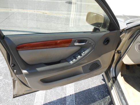 Used 2002 Lexus GS 300 RWD image 9