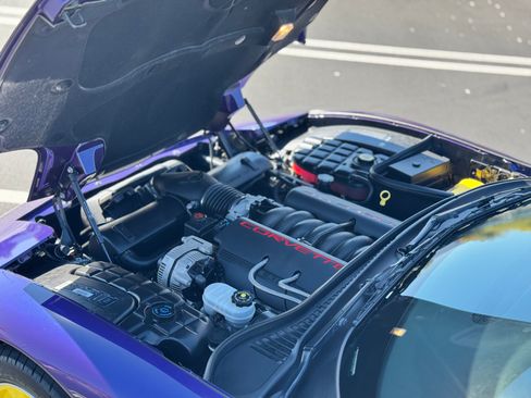 Used 1998 Chevrolet Corvette image 11
