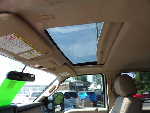 Used 2015 Ford F250 FX4 image 7