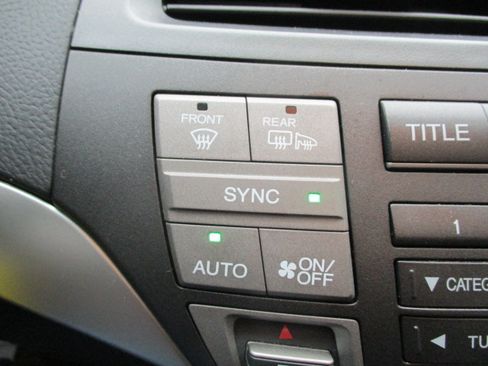 Used 2010 Honda Accord EX-L image 40