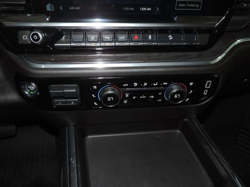 Used 2025 Chevrolet Silverado 3500 4x4 Crew Cab LTZ image 50