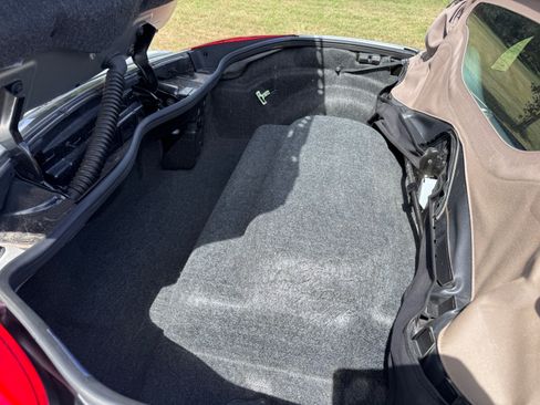 Used 2008 Pontiac Solstice GXP image 14