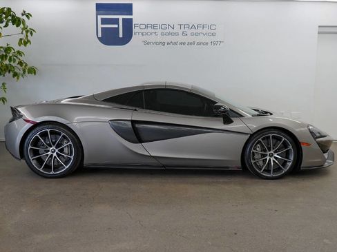 Used 2020 McLaren 570S image 17