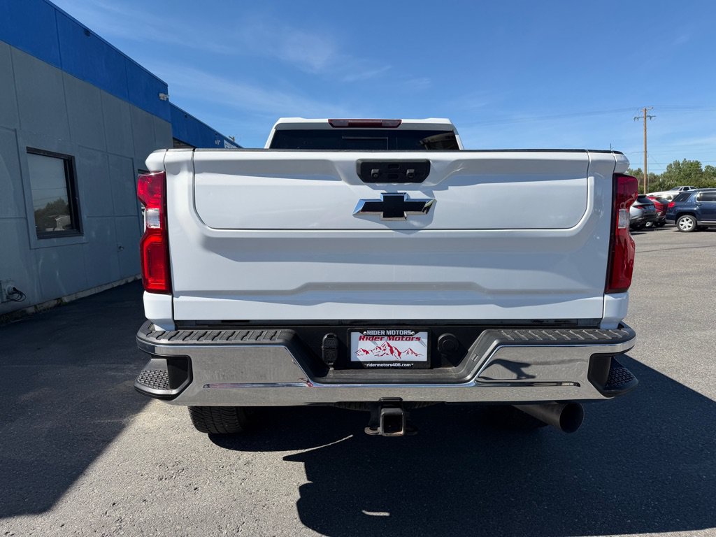 Used 2022 Chevrolet Silverado 3500 LTZ AWD/4WD image 8