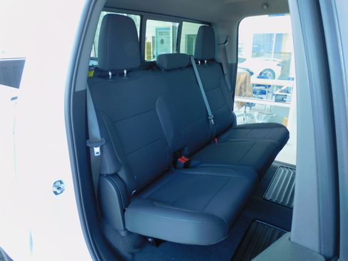 Used 2025 Chevrolet Silverado 1500 LT image 23