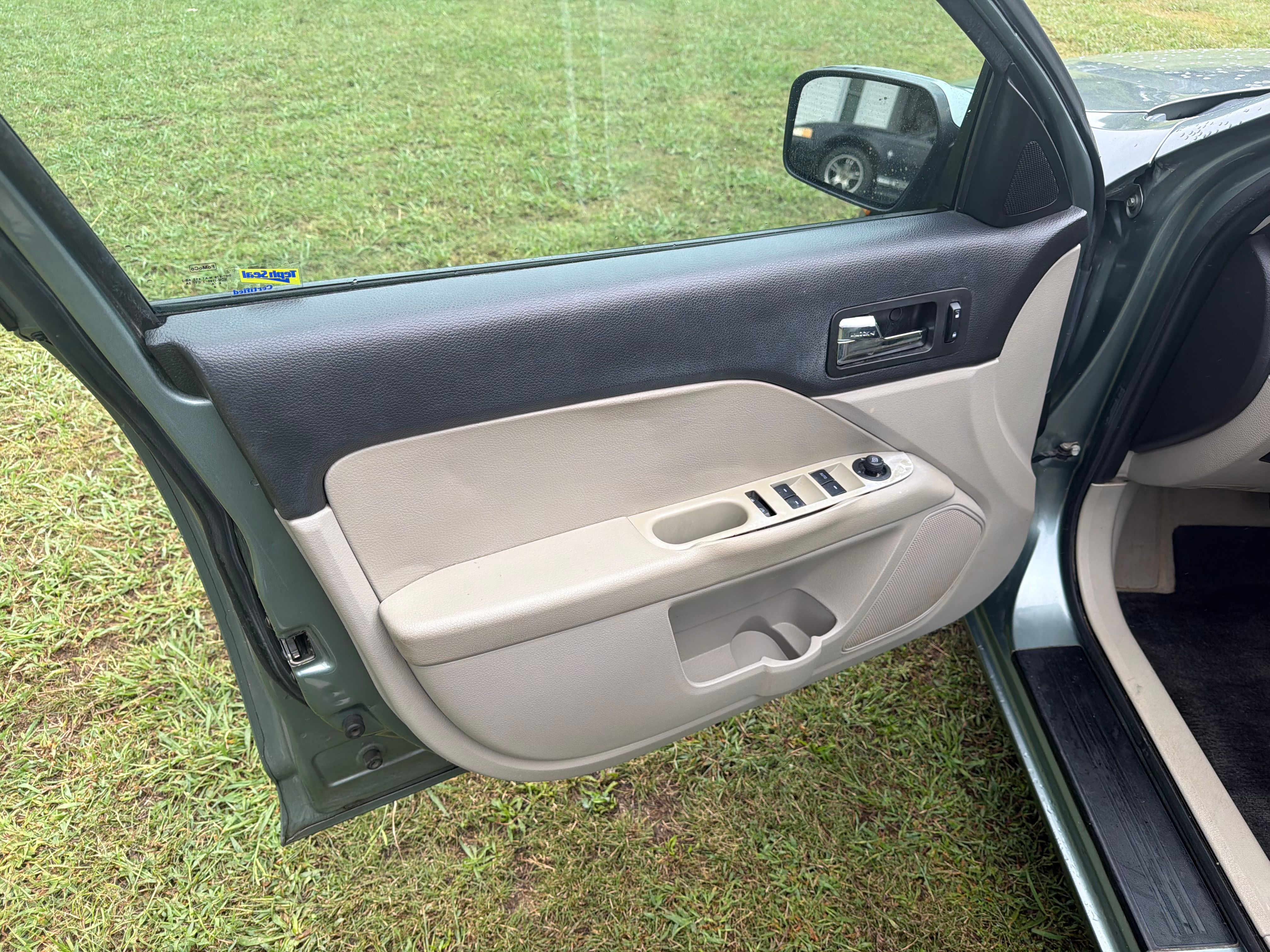 Used 2006 Ford Fusion SE FWD image 36
