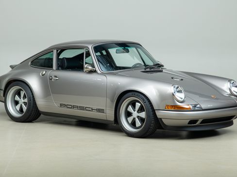 Used 1989 Porsche 911 Carrera RWD image 11