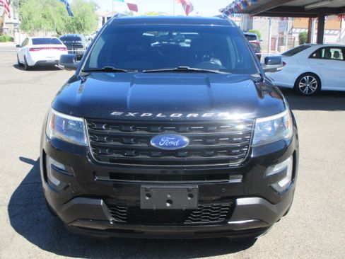Used 2017 Ford Explorer Sport XLT image 18