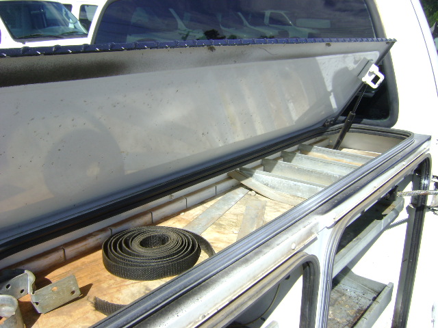 Used 2004 Ford F250 2WD Regular Cab Super Duty image 8