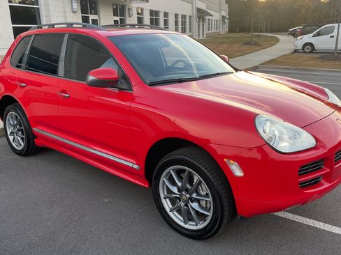 Used 2006 Porsche Cayenne S Titanium Edition image 2