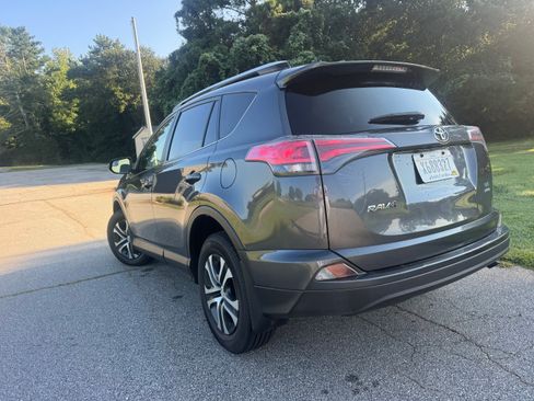 Used 2016 Toyota RAV4 AWD LE image 25