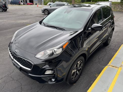 Used 2020 Kia Sportage AWD LX image 3