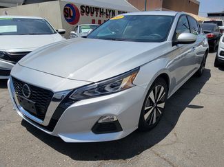 Used 2021 Nissan Altima 2.5 SV image 1