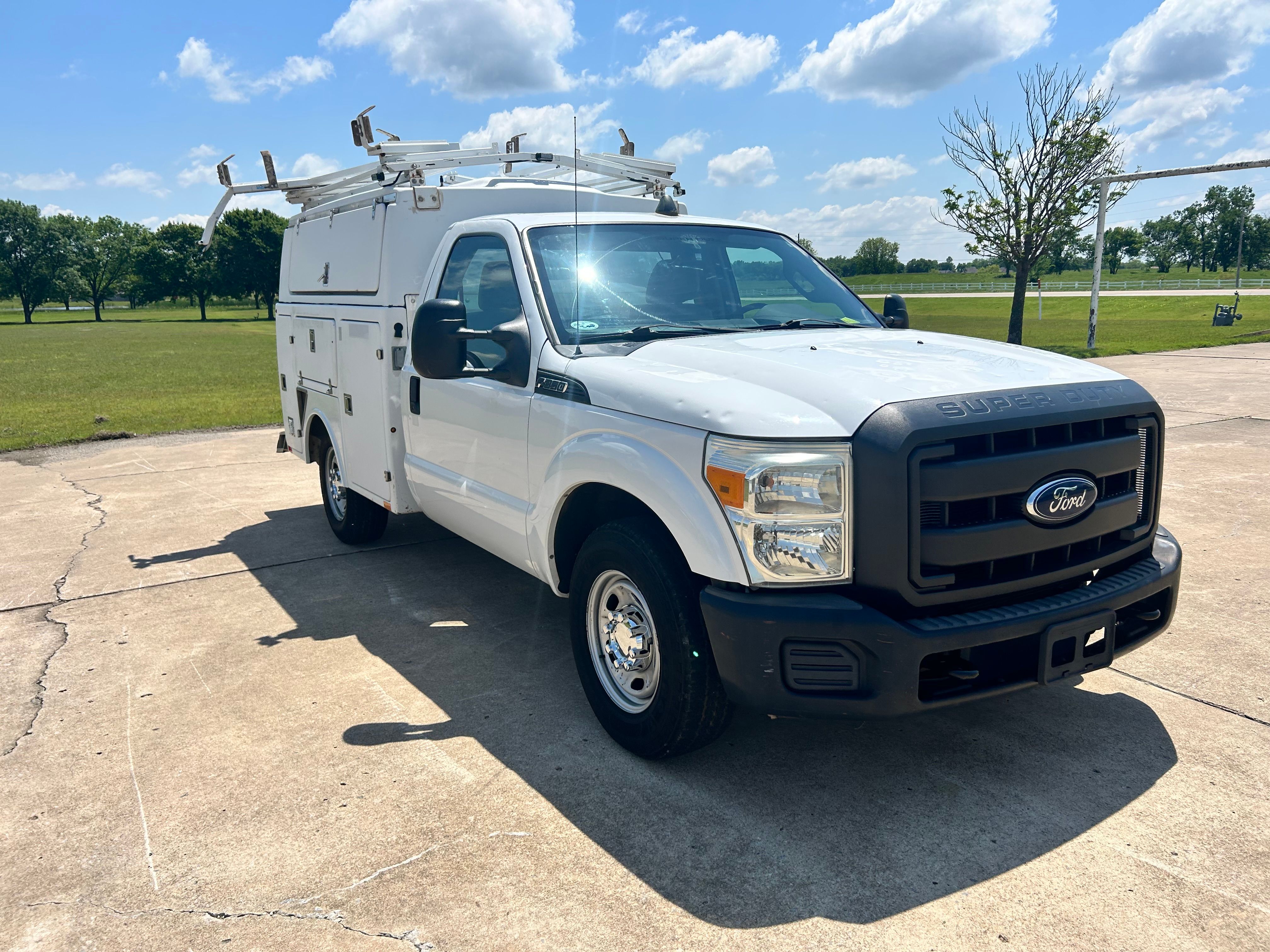 Used 2013 Ford F350 RWD image 3
