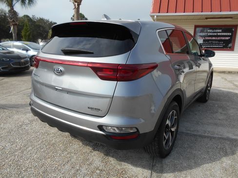 Used 2020 Kia Sportage LX image 6