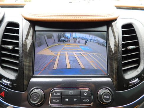 Used 2015 Chevrolet Impala LTZ image 17