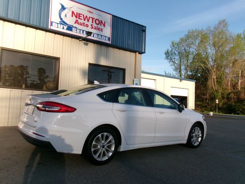 Used 2020 Ford Fusion S image 12