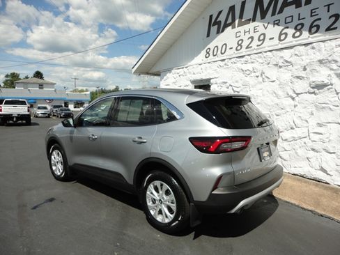 Used 2023 Ford Escape AWD Active image 9
