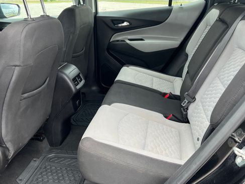 Used 2018 Chevrolet Equinox LS Sport Utility 4D FWD image 14