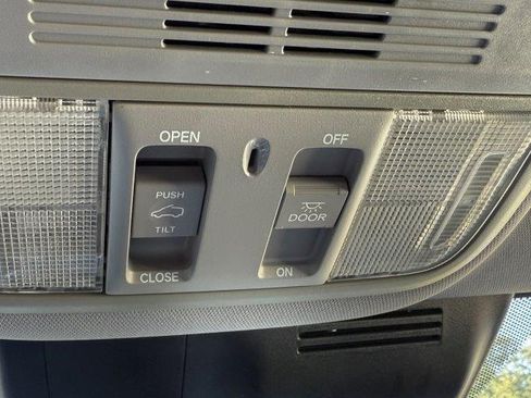 Used 2019 Honda CR-V EX image 26