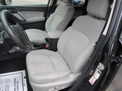 Used 2014 Subaru Forester 2.5i Premium image 13