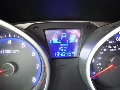 Used 2012 Hyundai Tucson GLS image 32