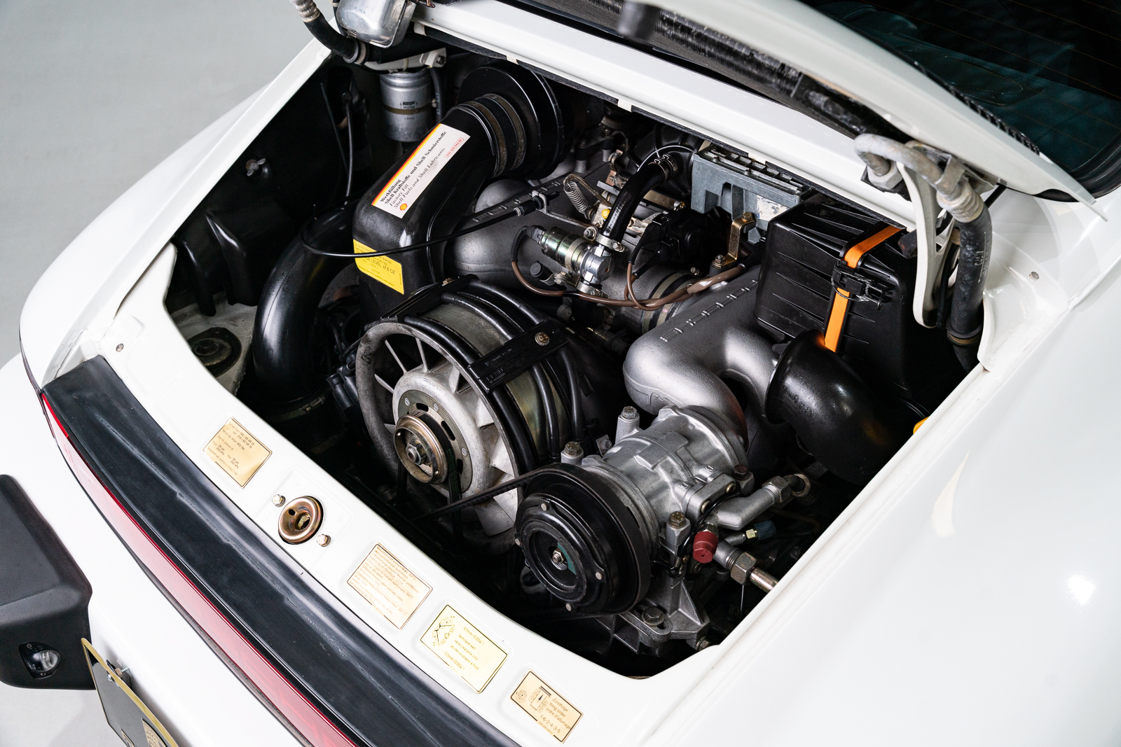 Used 1987 Porsche 911 Carrera Coupe RWD image 71