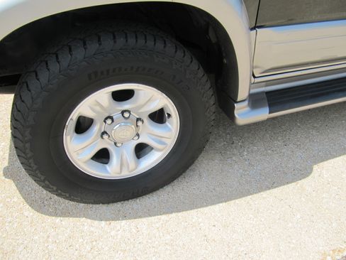 Used 2001 Toyota 4Runner 4WD Limited image 4