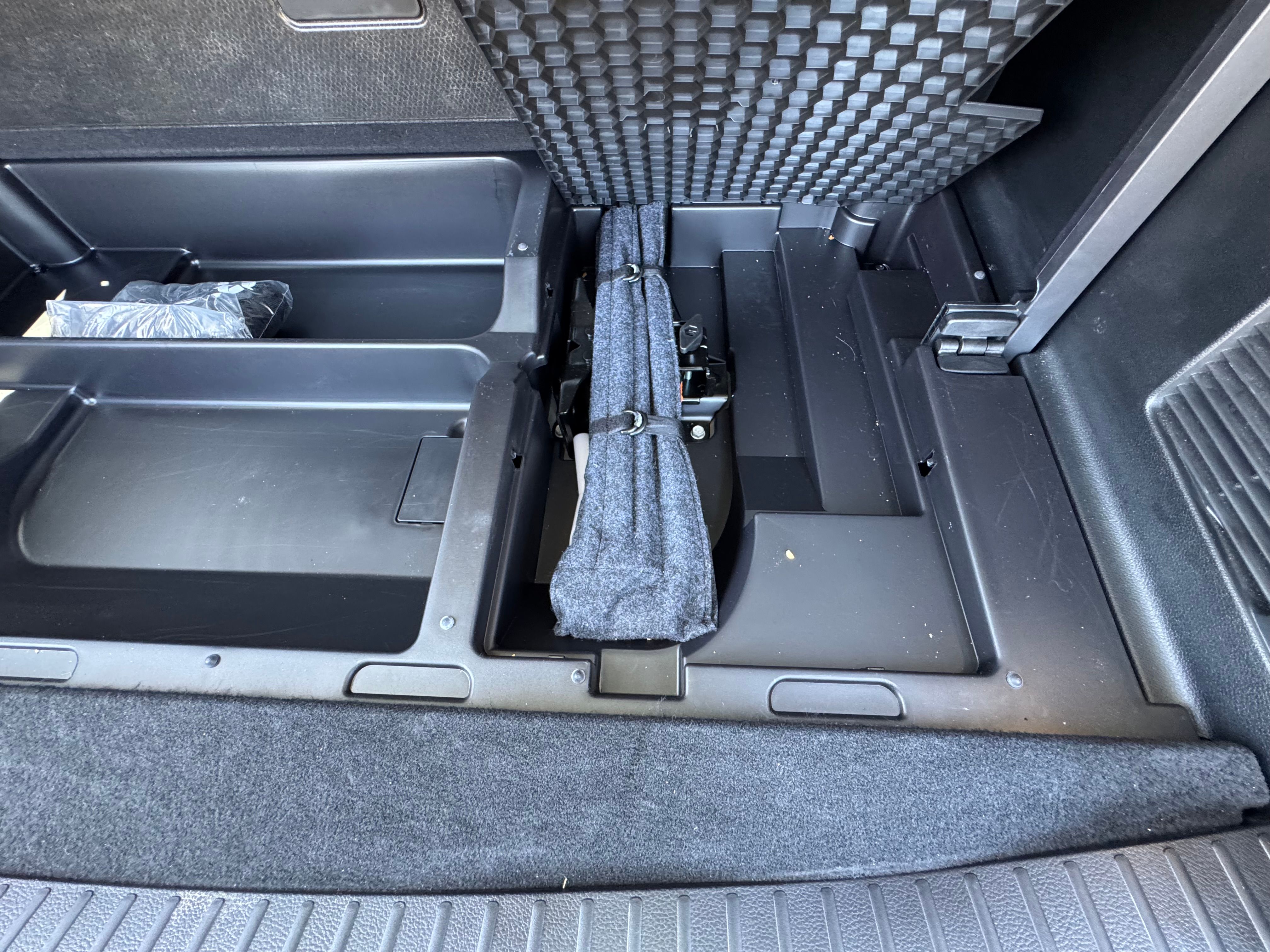 Used 2020 Ford Expedition Max 4WD Platinum image 11