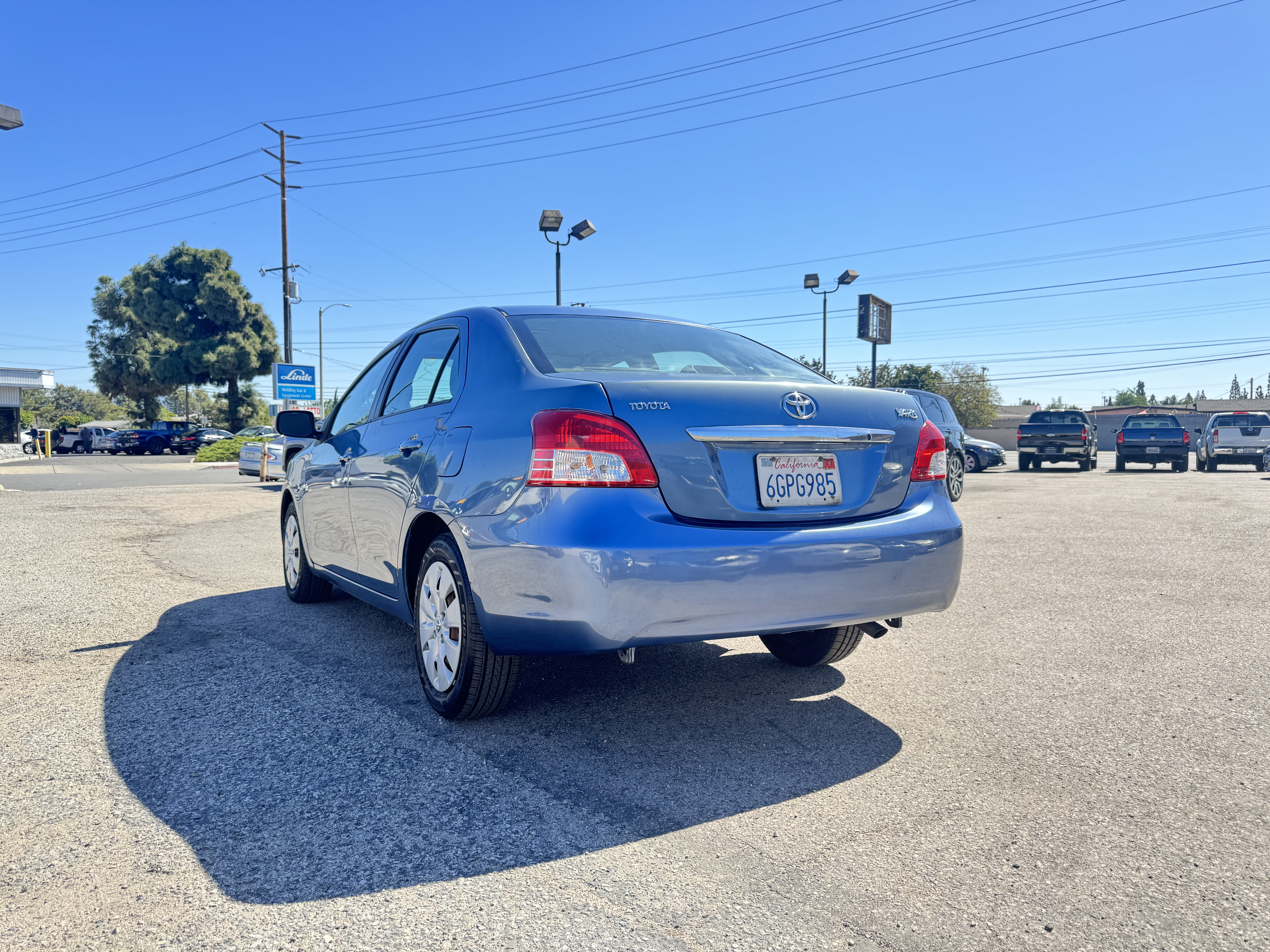 Used 2009 Toyota Yaris Sedan FWD image 6