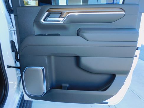 New 2026 Chevrolet Silverado 2500 High Country image 32