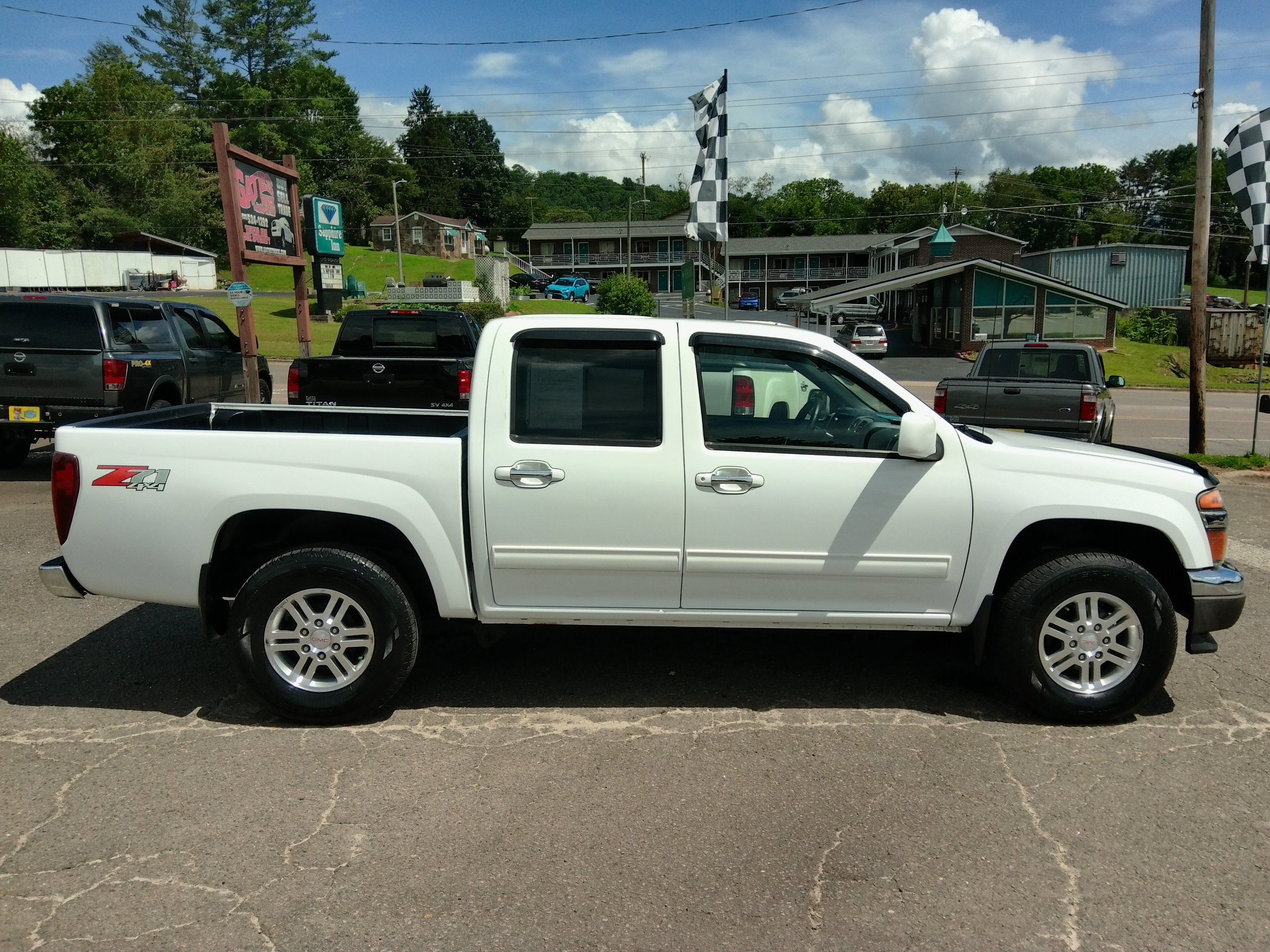 Used 2012 GMC Canyon 4x4 Crew Cab SLE w/ Z71 image 1
