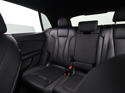 Used 2019 Audi Q8 Prestige image 41