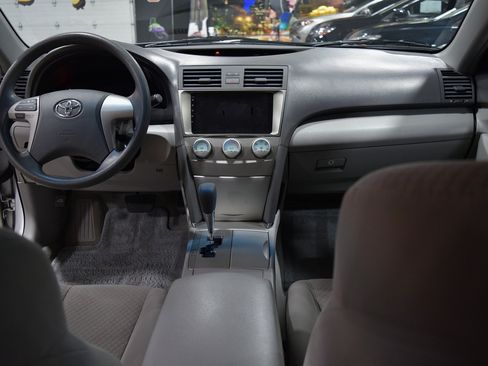 Used 2009 Toyota Camry LE image 22