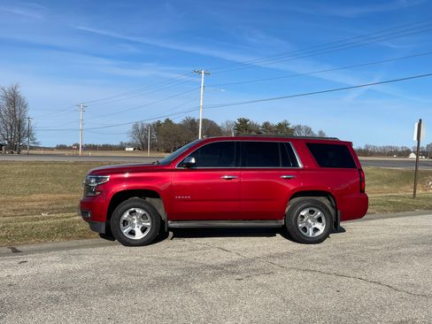 Used 2015 Chevrolet Tahoe LT image 2