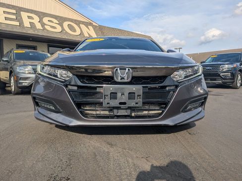 Used 2018 Honda Accord Sport image 3