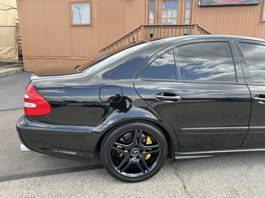 Used 2006 Mercedes-Benz E 55 AMG Sedan image 11