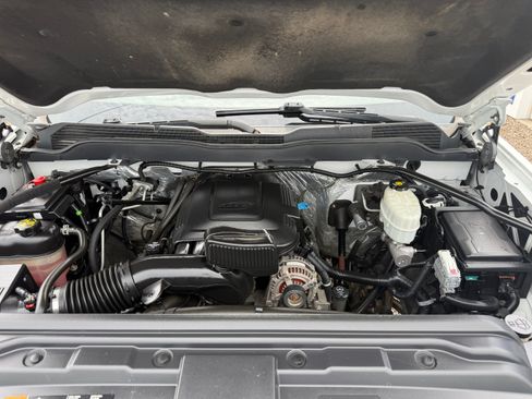 Used 2018 Chevrolet Silverado 2500 4x4 Regular Cab image 21