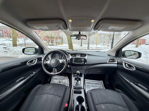 Used 2016 Nissan Sentra SV image 12