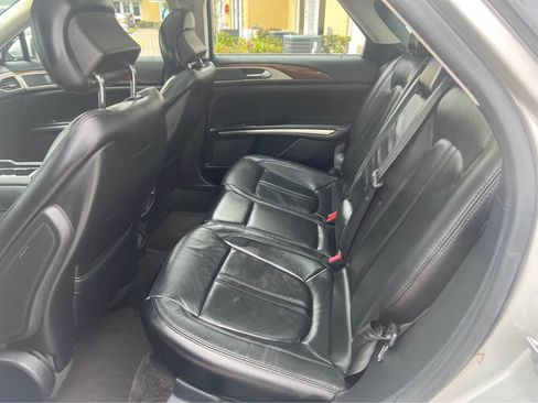 Used 2016 Lincoln MKZ Premiere Sedan 4D FWD image 18